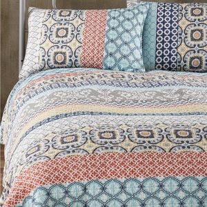 Levtex multi colored quilt, includes two shams
